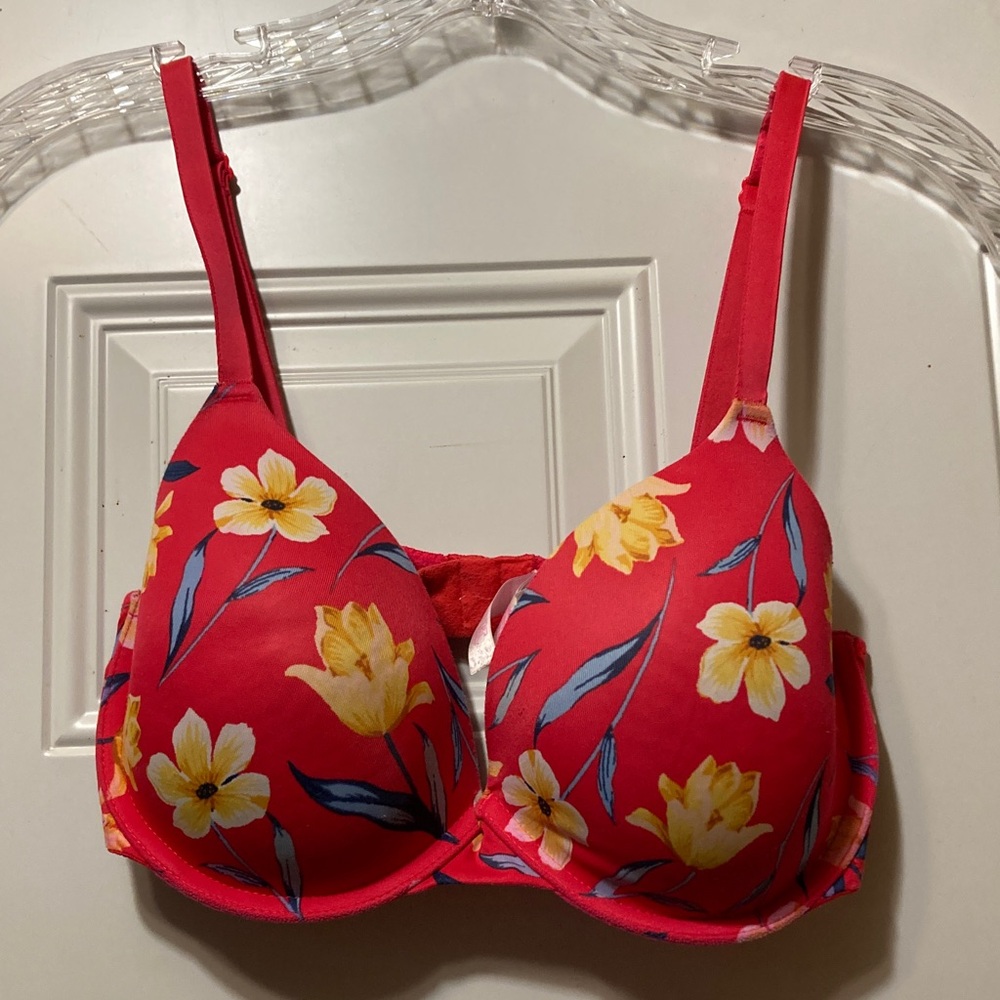 Victoria’s Secret‎ Women’s Floral Underwire Bra - Red 32DD